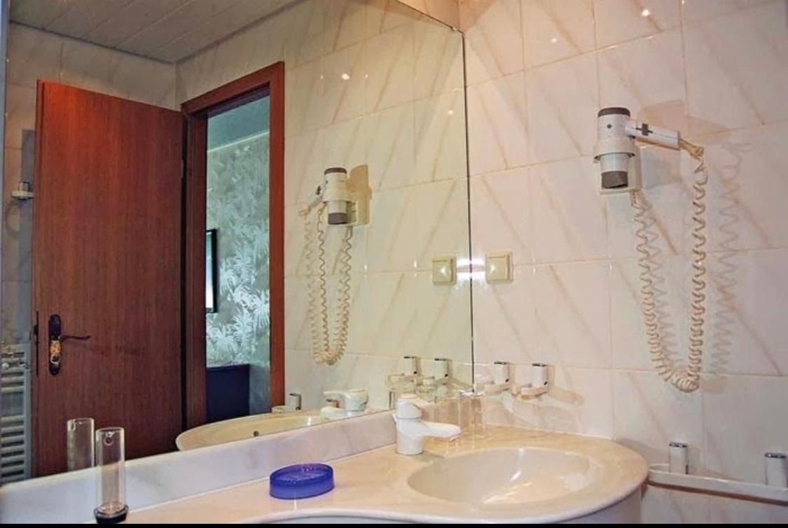 Hotel Pension Pamina Berlin Luaran gambar