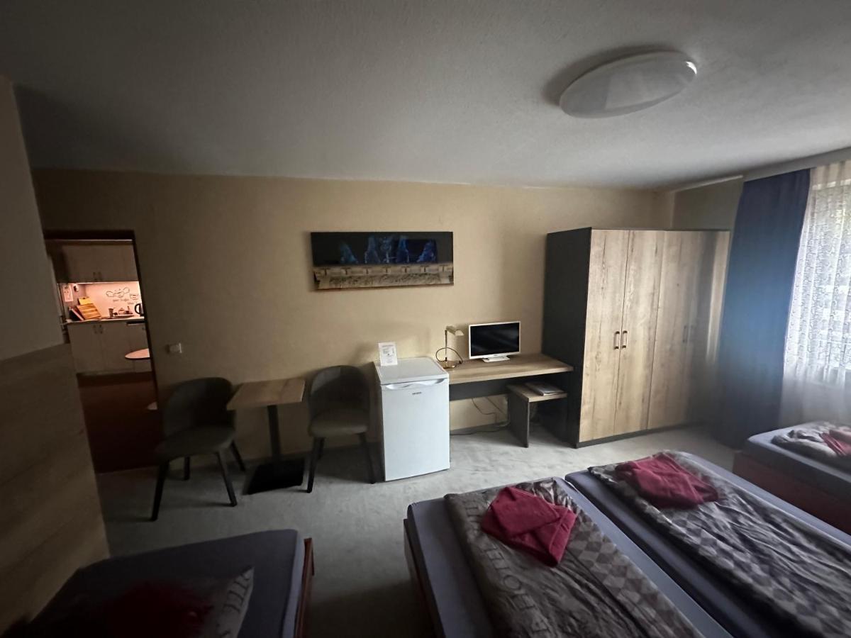 Hotel Pension Pamina Berlin Luaran gambar